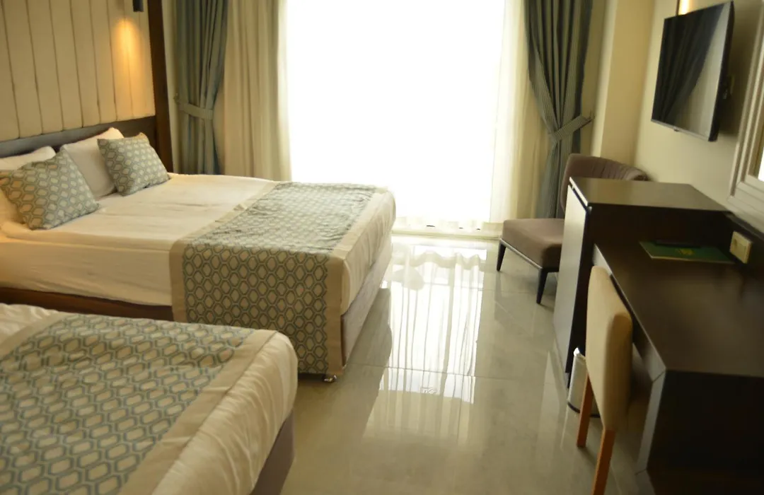 Lrs Hotels Lake River Side Hotel & Spa-1